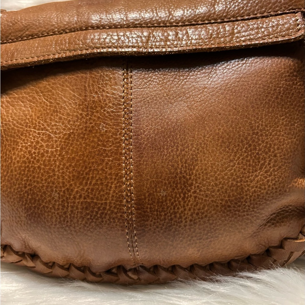 LATICO NJ USA Basil Handcrafted Full Grain Leather Fold Over Crossbody Bag - Picture 6 of 15